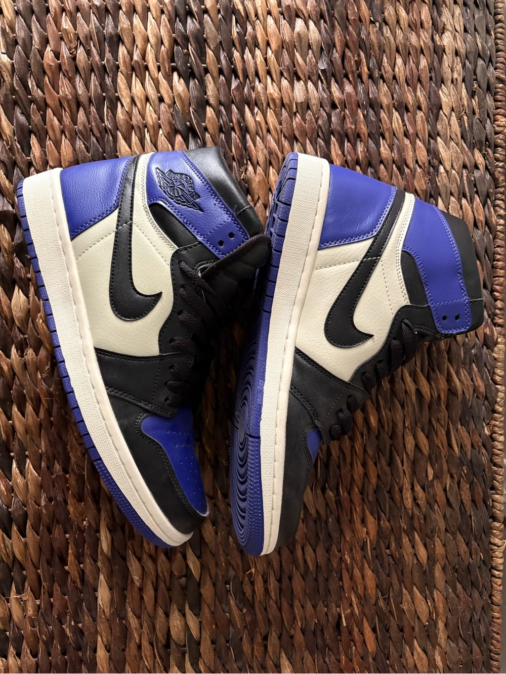 JORDAN 1 RETRO HIGH OG 'COURT PURPLE'